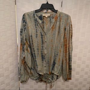 Love stitch long sleeve blouse